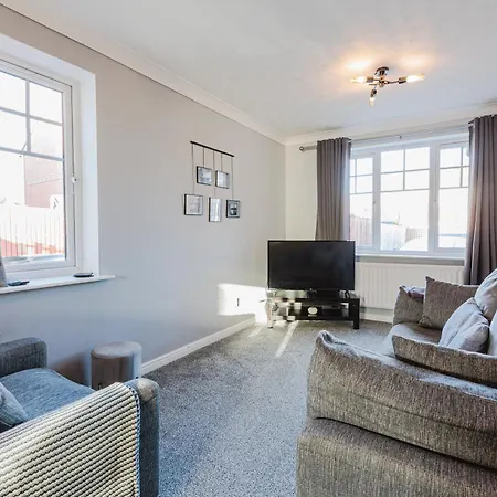 Morlais House * Yarm